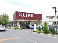 ライフ　吉川栄町店