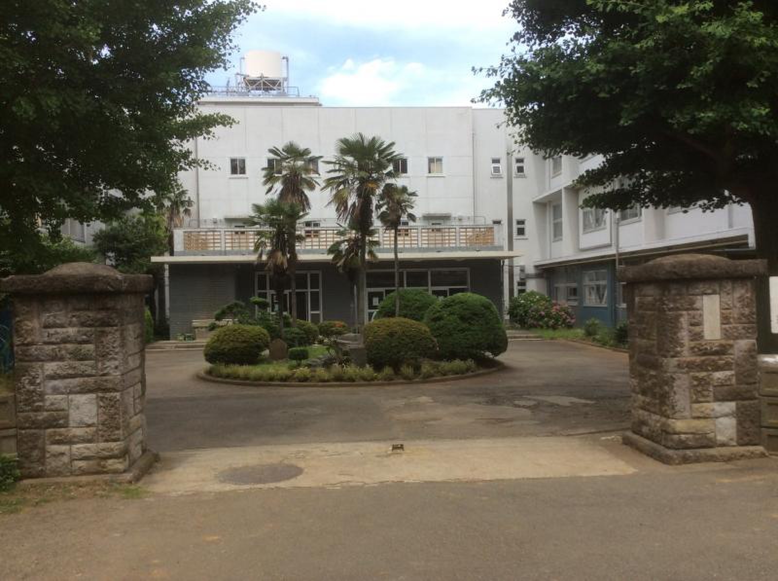 神奈川 県立 鶴見 高等 学校