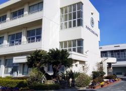 日高小学校