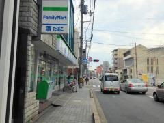 ファミリーマート　塚本祇園東山店