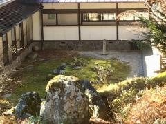 遠照寺の亀島庭園