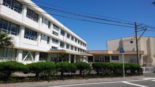 島中小学校