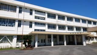 島中小学校