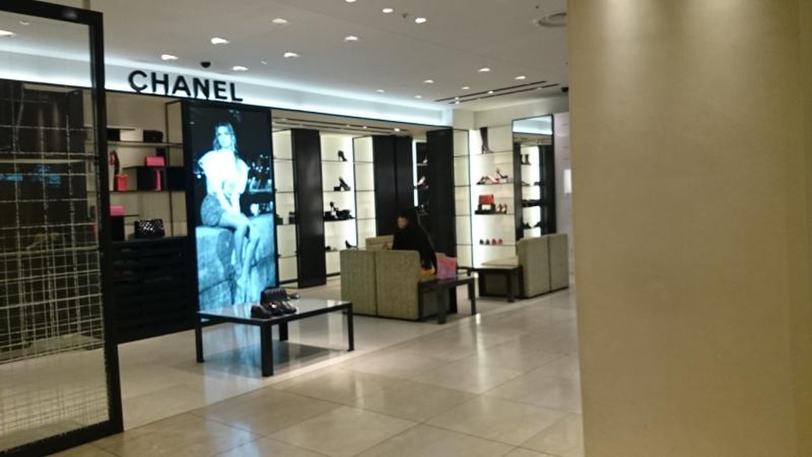CHANEL 銀座三越店／ホームメイト