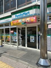 ファミリーマート　立川駅南口店