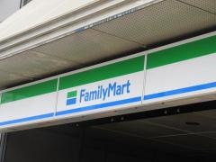 ファミリーマート　金町南口店