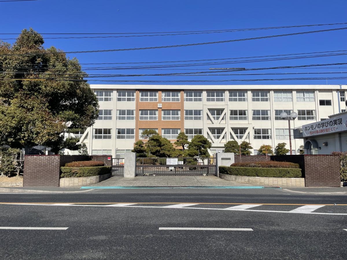 岡山県立津山商業高等学校