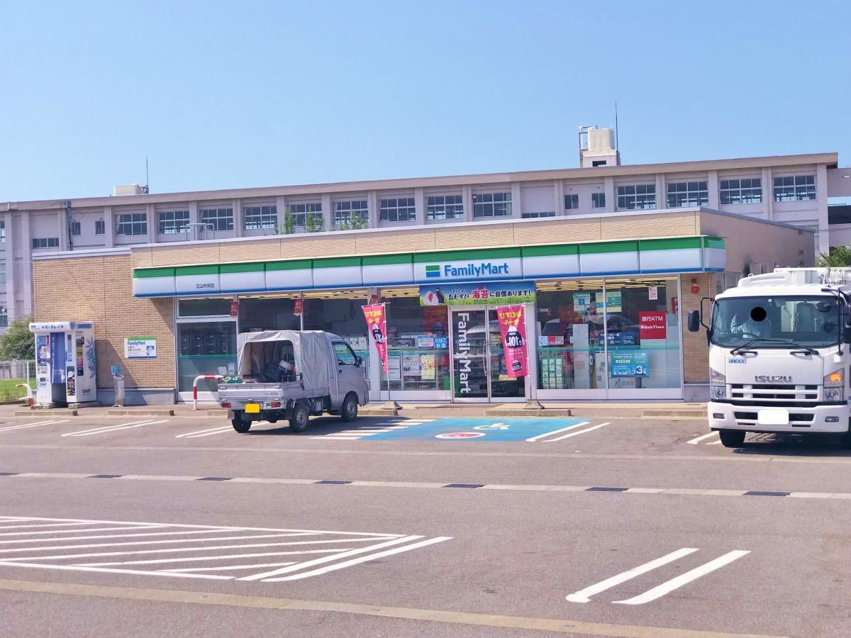建物右斜め　遠景