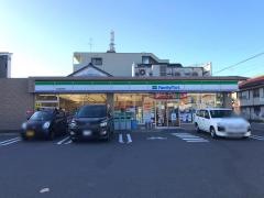 ファミリーマート　名西枇杷島店
