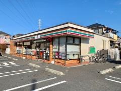 セブンイレブン　足立伊興番田店
