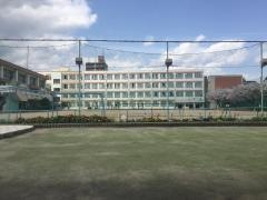 港西小学校