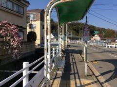 「多聞寺前」バス停留所