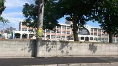 浦町小学校