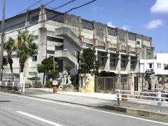 屋良小学校