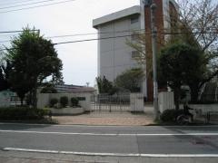 川崎市立塚越中学校