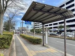 「泉区役所・イズミティ２１前」バス停留所