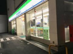 ファミリーマート　入間グリーンヒル店