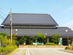 愛荘町立ハーティーセンター秦荘