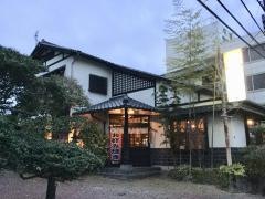 つる家