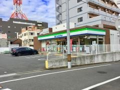 ファミリーマート　八幡西本町店