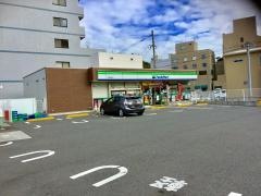 ファミリーマート　八幡西本町店