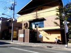 ショートステイにしがも