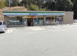 ファミリーマート　津市北黒田店
