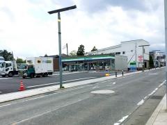 ファミリーマート　富士吉田金鳥居店