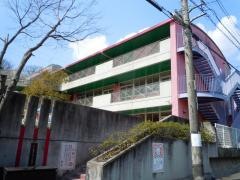 新高山めぐみ幼稚園
