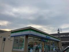 ファミリーマート　高浜論地町店