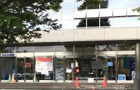 平岸プール