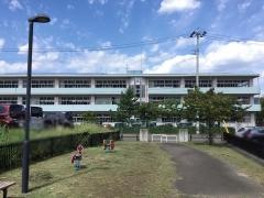 栗生小学校
