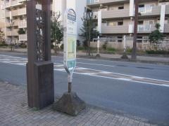 「いちょう通り」バス停留所