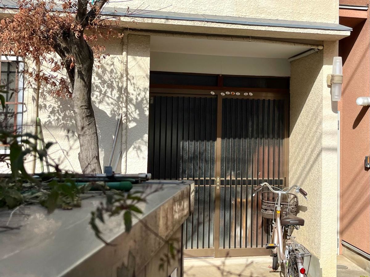 学研 長崎５丁目教室の建物エントランス外観