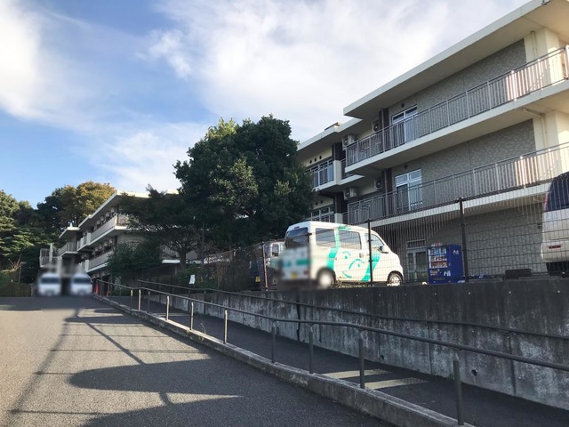 ラポール三ツ沢