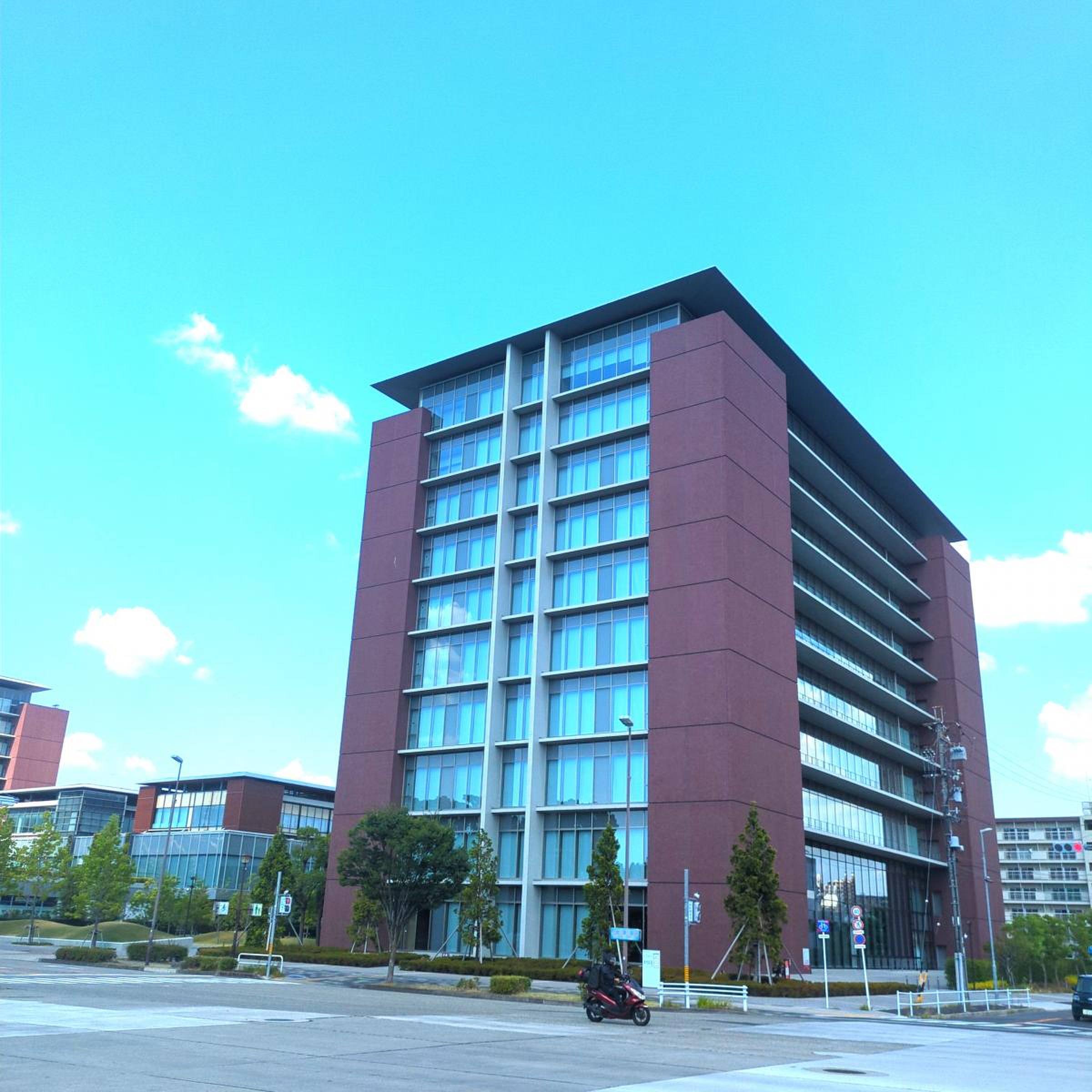 愛知 学院 大学 名城 公園 キャンパス