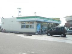 ファミリーマート　国分広瀬一丁目店