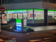 ファミリーマート　飯田橋三丁目店