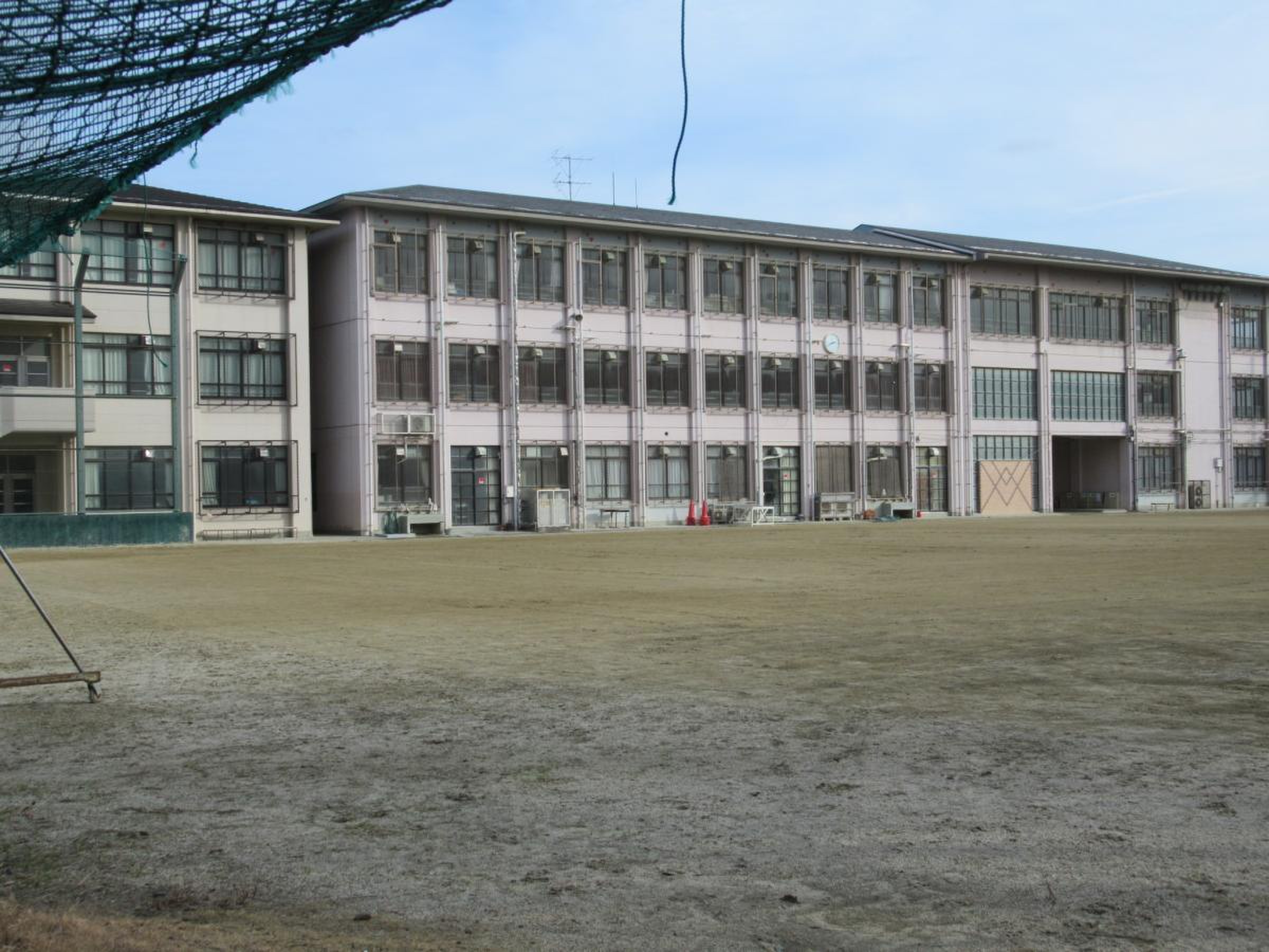 京都 市立 上京 中学校