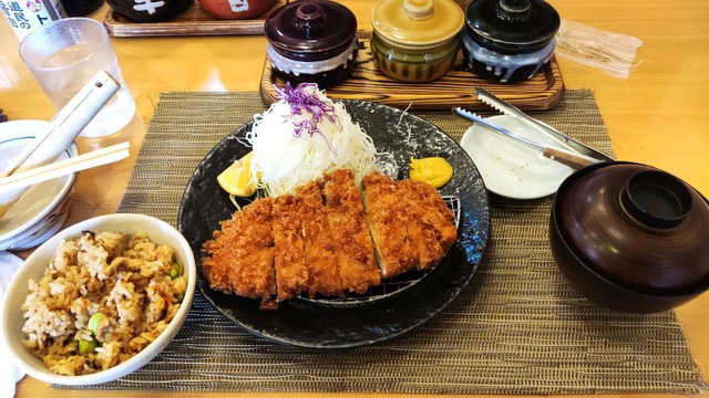 とんかつ玉藤伏古店／ホームメイト
