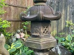 於三稲荷神社