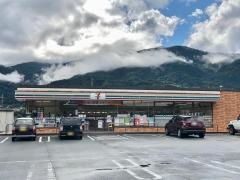セブンイレブン 韮崎一ツ谷店