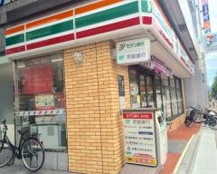 セブンイレブン　京都西大路六角店