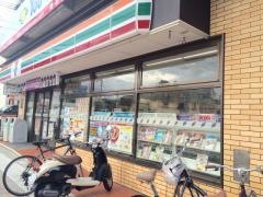 セブンイレブン　京都西大路六角店