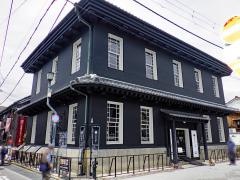 黒壁ガラス館