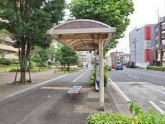 「鶴見総合高校前」バス停留所