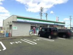 ファミリーマート　嬉野中川店