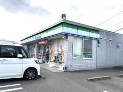 ファミリーマート　嬉野中川店