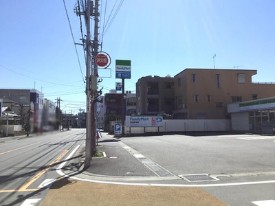 マーケットピア ファミリーマート 熊谷万平町店 熊谷市万平町