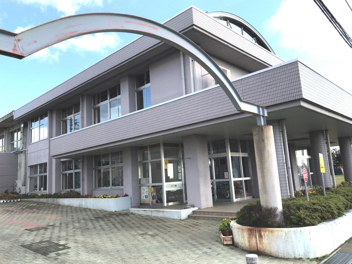 御陵小学校